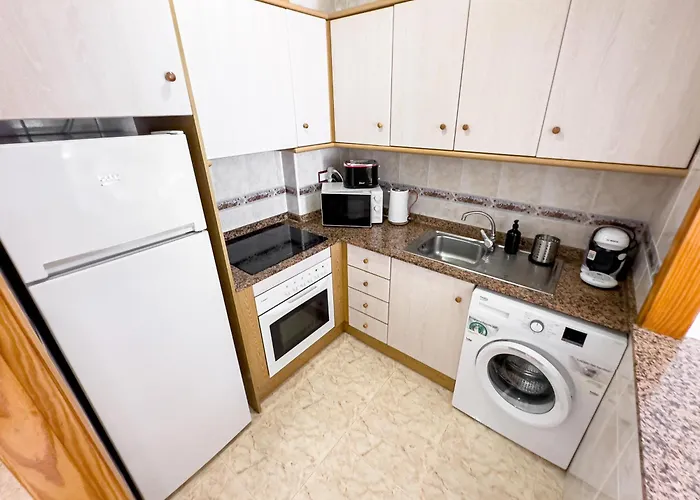 Piso Con Garaje En *